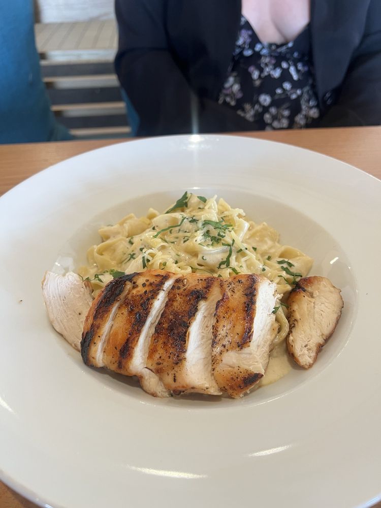 BIEST ITALIAN BISTRO & BAR - Updated May 2025 - 935 Photos & 461 ...