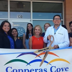 Benchmark Family Dental - Ribbon cutting with the CC chamber