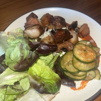 Momona - Burnt ends lettuce wrap - Ramen Near Me - Chico, California