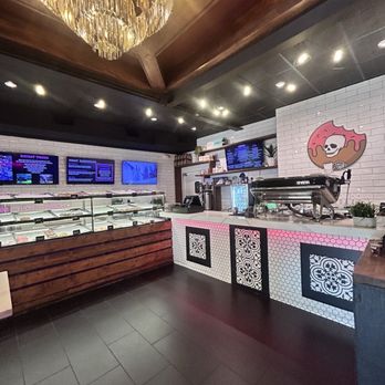 Grounds Donut House - Donuts Near Me - Danbury, Connecticut