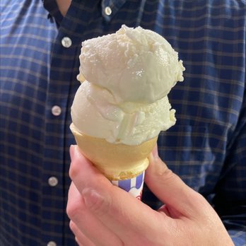 Pav's Creamery - Green - Vanilla Ice Cream - Ice Cream & Frozen Yogurt Near Me - Uniontown, Ohio Pav's Creamery - Green - Vanilla Ice Cream - Ice Cream & Frozen Yogurt Near Me - Uniontown, Ohio