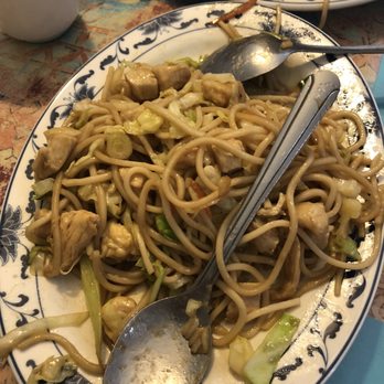 Mandarin House - Chicken chow mein - Chinese Near Me - Richland, Washington