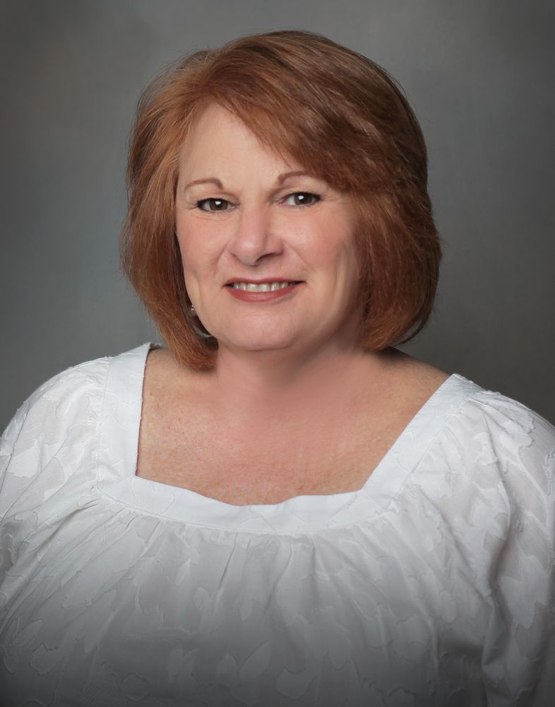 KATHY KNISPEL TEAM LINDA SIMMONS REAL ESTATE Contact Agent 1611 E