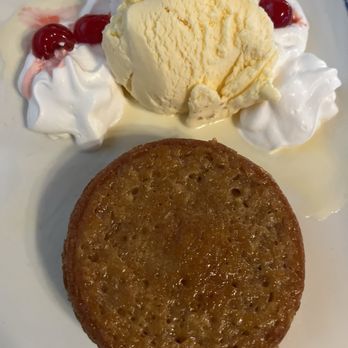 Spanish Flowers Mexican Restaurant - Pastel de Elote with ice cream - Mexican Near Me - Houston, Texas Spanish Flowers Mexican Restaurant - Pastel de Elote with ice cream - Mexican Near Me - Houston, Texas