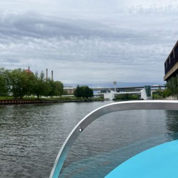 Boat MKE - Boat Charters Near Me - Milwaukee, Wisconsin Boat MKE - Boat Charters Near Me - Milwaukee, Wisconsin