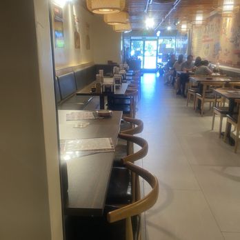 Special Hainan Chicken - Long view of dining area. - Hainan Near Me - Union City, California