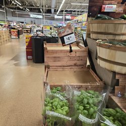 Giant Food Stores