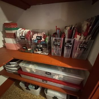 Bring it Home Style - Wrapping closet - Home Organization Near Me Bring it Home Style - Wrapping closet - Home Organization Near Me