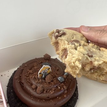 Crumbl - Spring - Chocolate Chip Cookie - Bakeries Near Me - Spring, Texas