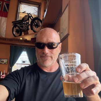 Pints Pub - British Near Me - Denver, Colorado