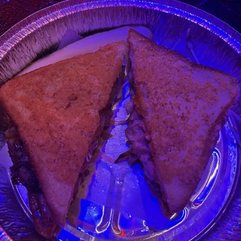 Devil's Hideaway - Patty melt - Wine Bars Near Me - Tempe, Arizona