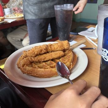 Brownie's Café - Chicken and waffles - Breakfast & Brunch Near Me - Yuma, Arizona Brownie's Café - Chicken and waffles - Breakfast & Brunch Near Me - Yuma, Arizona