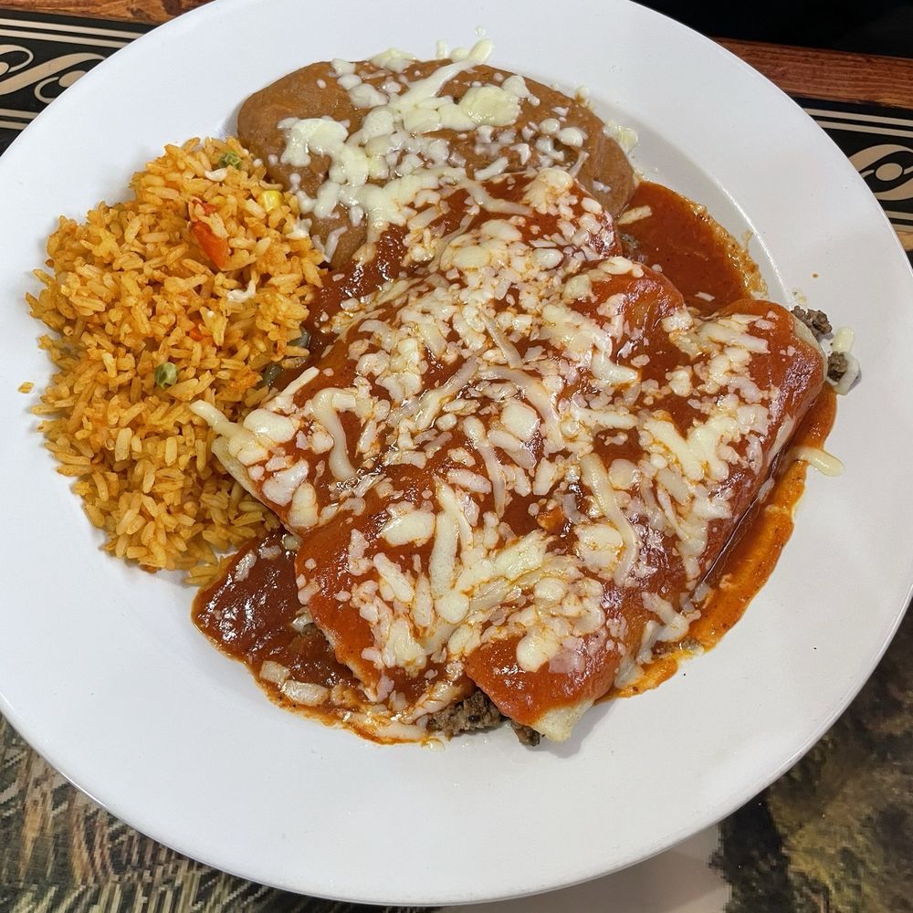 Casa Vallarta Mexican Restaurant - Enchiladas-beef - Mexican Near Me - Eau Claire, Wisconsin Casa Vallarta Mexican Restaurant - Enchiladas-beef - Mexican Near Me - Eau Claire, Wisconsin