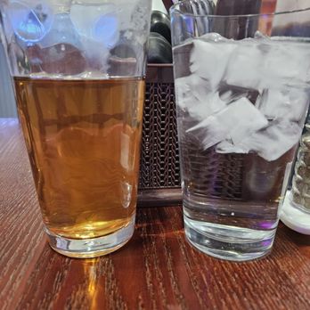Hi Pho - Hot tea and ice water. - Vietnamese Near Me - Renton, Washington
