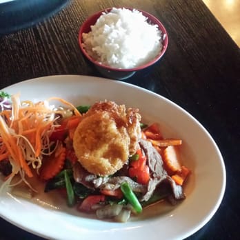 Lemongrass Cafe - Gra Pow Beef - Pan Asian Near Me - Moline, Illinois