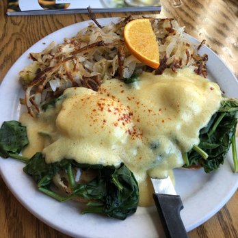 Good Life Cafe - Eggs Benedict Florentine - Vegetarian Near Me - Mammoth Lakes, California