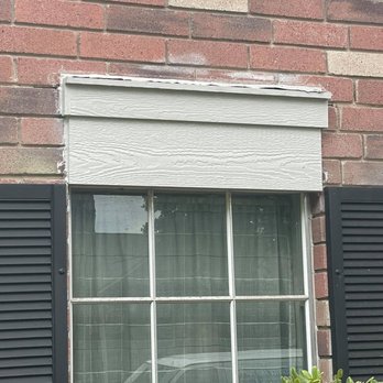 Everest Siding and Windows Contractor Houston - Painted over flashing - did not replace. - Roofing Near Me - Tomball, Texas
