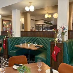 Jonathan’s The Rub East End - Christmas decor