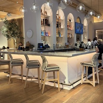 Balos Estiatorio - Bar area - Seafood Near Me - Washington, DC, District of Columbia