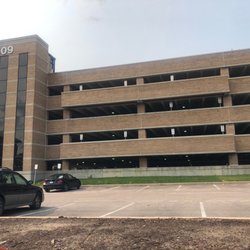 Dupage County Court House - Parking garage next to courhouse