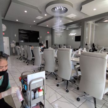 Sweet Moment Nails & Lashes - Beautiful setup with lots of room for larger groups. All clean and bright - Nail Salons Near Me - San Antonio, Texas Sweet Moment Nails & Lashes - Beautiful setup with lots of room for larger groups. All clean and bright - Nail Salons Near Me - San Antonio, Texas