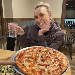 Sierra Taphouse And Pizza