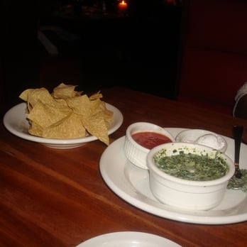 Houston's Restaurant - spinach dip appetizer. chips were yum as well. - American Near Me - Hackensack, New Jersey Houston's Restaurant - spinach dip appetizer. chips were yum as well. - American Near Me - Hackensack, New Jersey