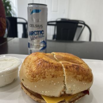 5 Star Bagelry - Jalapeño cheddar bagel toasted with bacon, cheddar slice, tomato and cucumber with a side of cream cheese! - Bagels Near Me - Orange, California
