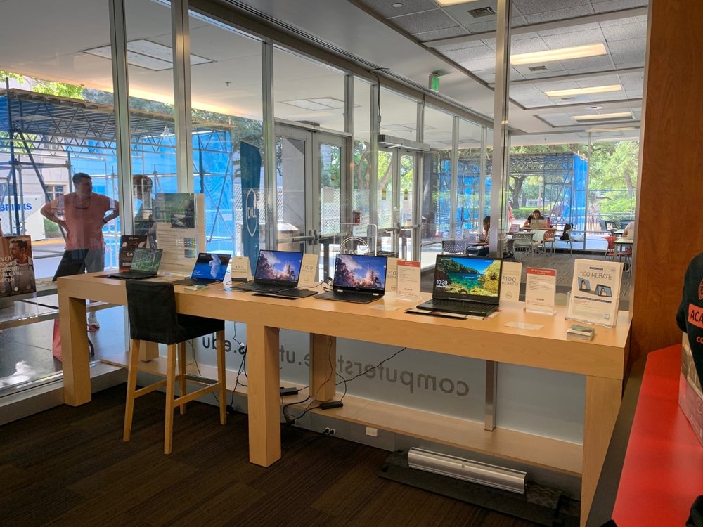 CAMPUS COMPUTER STORE Updated July 2025 35 Photos 2304 Whitis Ave