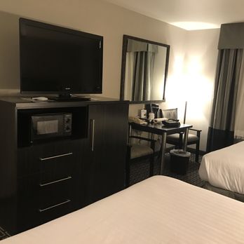 Holiday Inn Express Lancaster - Hotels Near Me - Lancaster, California