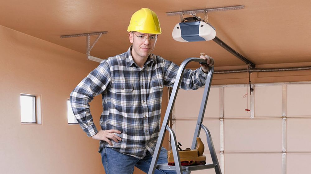 B’S QUALITY DOOR Updated September 2024 929 S Oakwood Rd, Enid