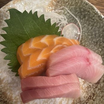 Akinori Sushi - Mix Sashimi - Japanese Near Me - Pasadena, California