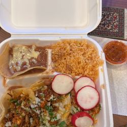 Marielas Taco - 3 Taco plate
