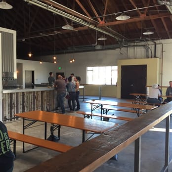 Fieldwork Brewing Co. - Tap Room Biergarten Tables - Breweries Near Me - Berkeley, California