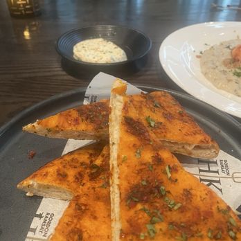 Gordon Ramsay Hell's Kitchen - Harissa flatbread - New American Near Me - Miami, Florida Gordon Ramsay Hell's Kitchen - Harissa flatbread - New American Near Me - Miami, Florida