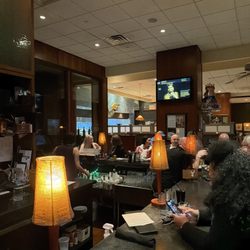 Todd Jurich's Bistro - Bar area