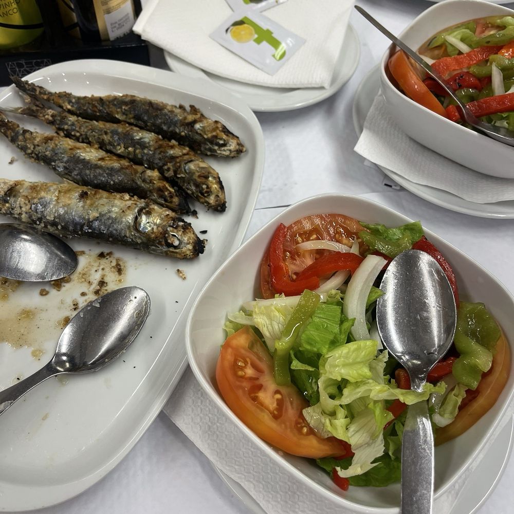 Cabrinha - Sardines - Wine Bars Near Me - Almada, 15