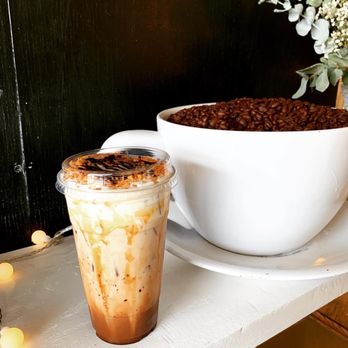 Last Drop Coffee Shop - Samoa iced latte - Cafes Near Me - Monroe, Connecticut