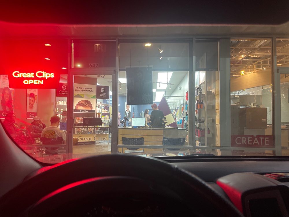 GREAT CLIPS Updated October 2024 642 E Broadway Blvd, Jefferson