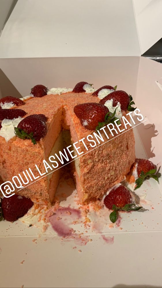 Quillas Sweets N Treats Logo