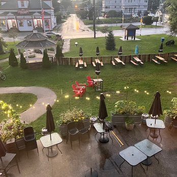 Basecamp Brewing - Outdoor seating - Brewpubs Near Me - Lincoln, New Hampshire