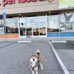 Pet food express at Rolling Hills, CA