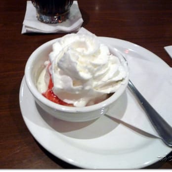 Mimi's Cafe - Part 3 Desert Strawberry's & Cream - American Near Me - Arlington, Texas