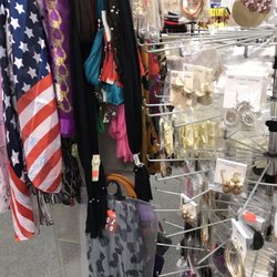 J & M Dollar Discount