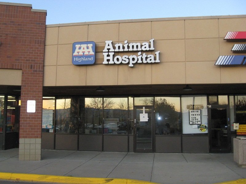HIGHLAND ANIMAL HOSPITAL Updated October 2024 311 E County Line Rd