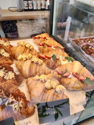 Sundays Croissanterie by null