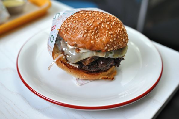 Le Burger 4304 by null