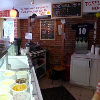 Moo Moo's Creamery - Ice Cream & Frozen Yogurt Near Me - Cold Spring, New York