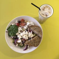 Parken Bakeri - Couscoussalat og islatte