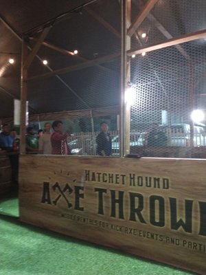 Hatchet Hound by null